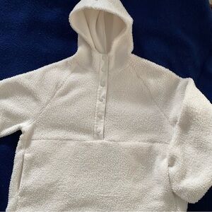 Women’s NEW Off White Sherpa Hoodie with Snap Front Size Large cozy cabincore